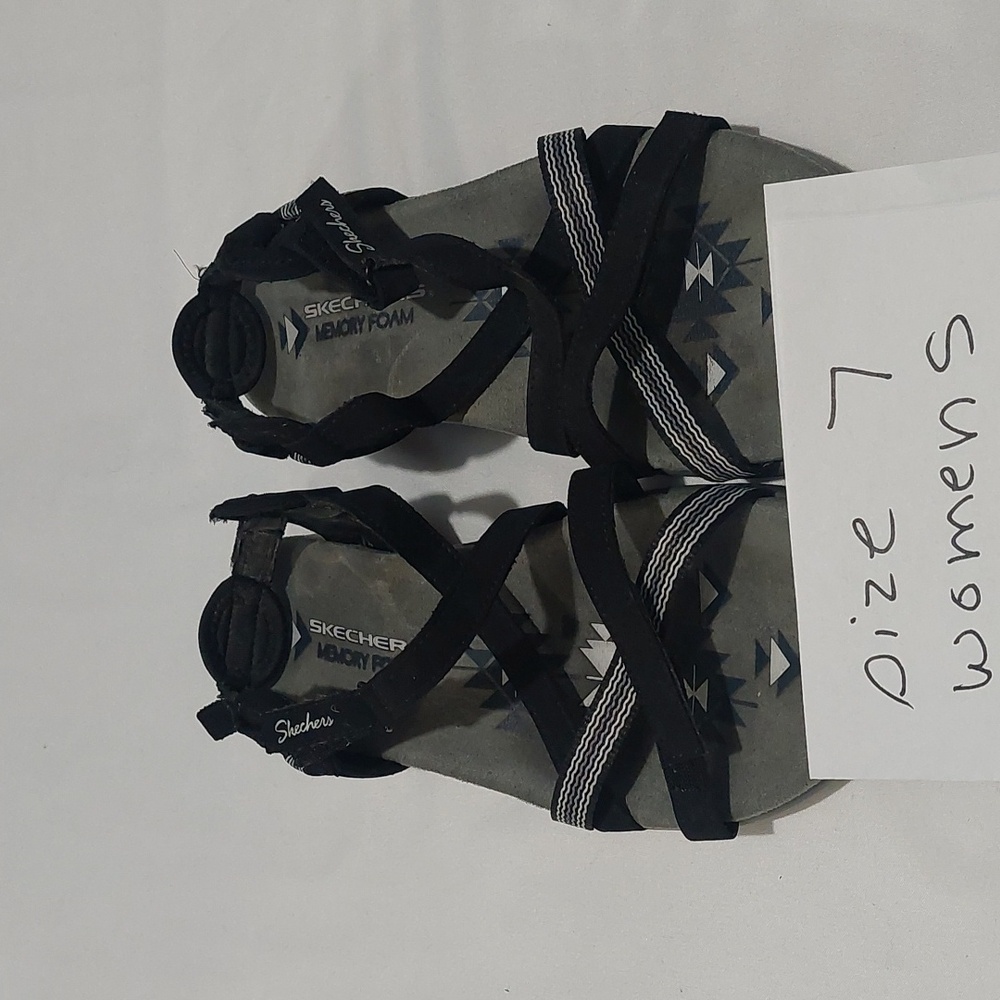 Skechers Women's Black Sandals. Size 7 Good Condition - Picture 5 of 7